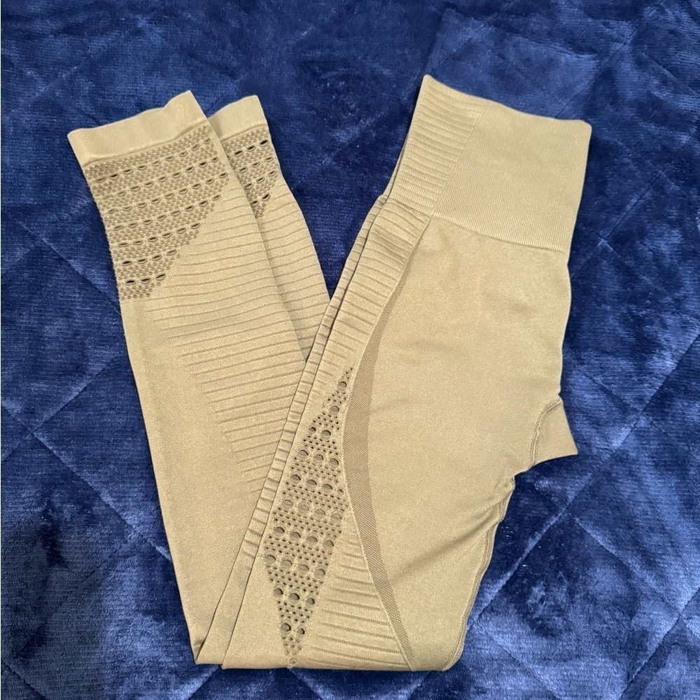 Gymshark Tan Leggings - Picture 12 of 12